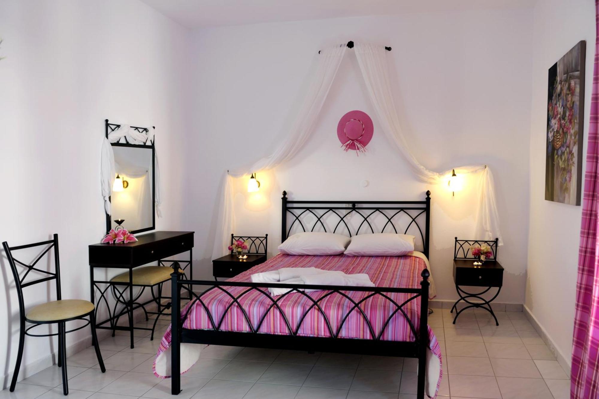 Glaronisia Hotel Pollonia Habitación foto